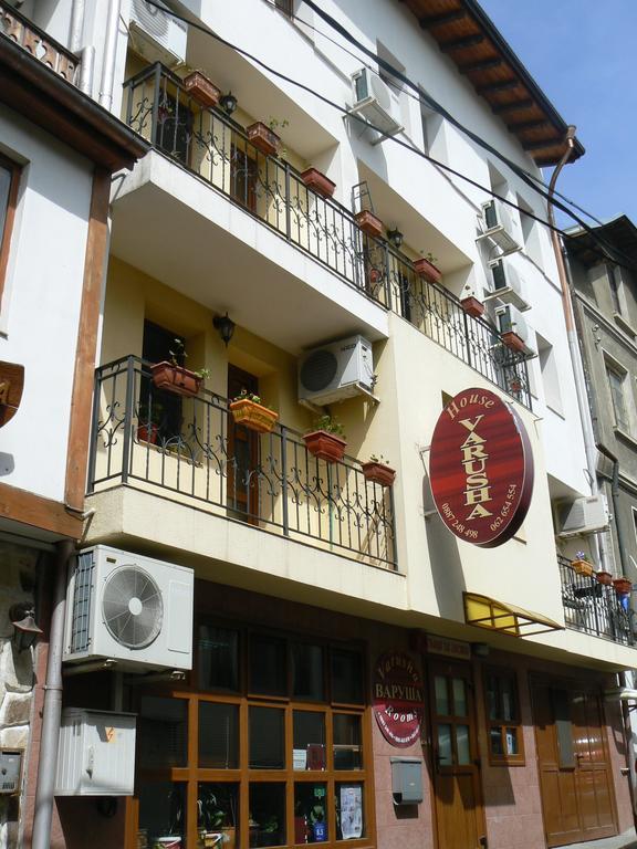 Family Hotel Varusha Veliko Tarnovo Exterior photo