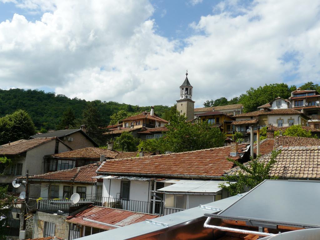 Family Hotel Varusha Veliko Tarnovo Exterior photo